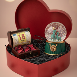 ORİJİNAL TAKVİM YAPRAĞI VE KAR KÜRESİ KALPLİ KUTULU