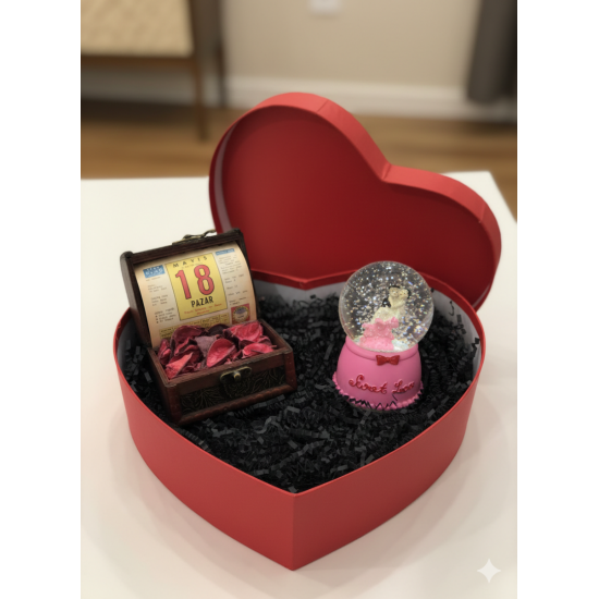 ORİJİNAL TAKVİM YAPRAĞI VE KAR KÜRESİ KALPLİ KUTULU