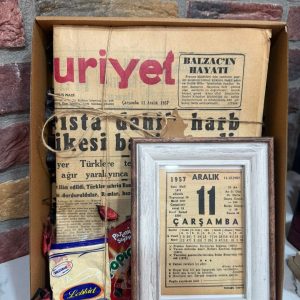 ORİJİNAL GAZETE VE ÇERÇEVELİ TAKVİM YAPRAĞI